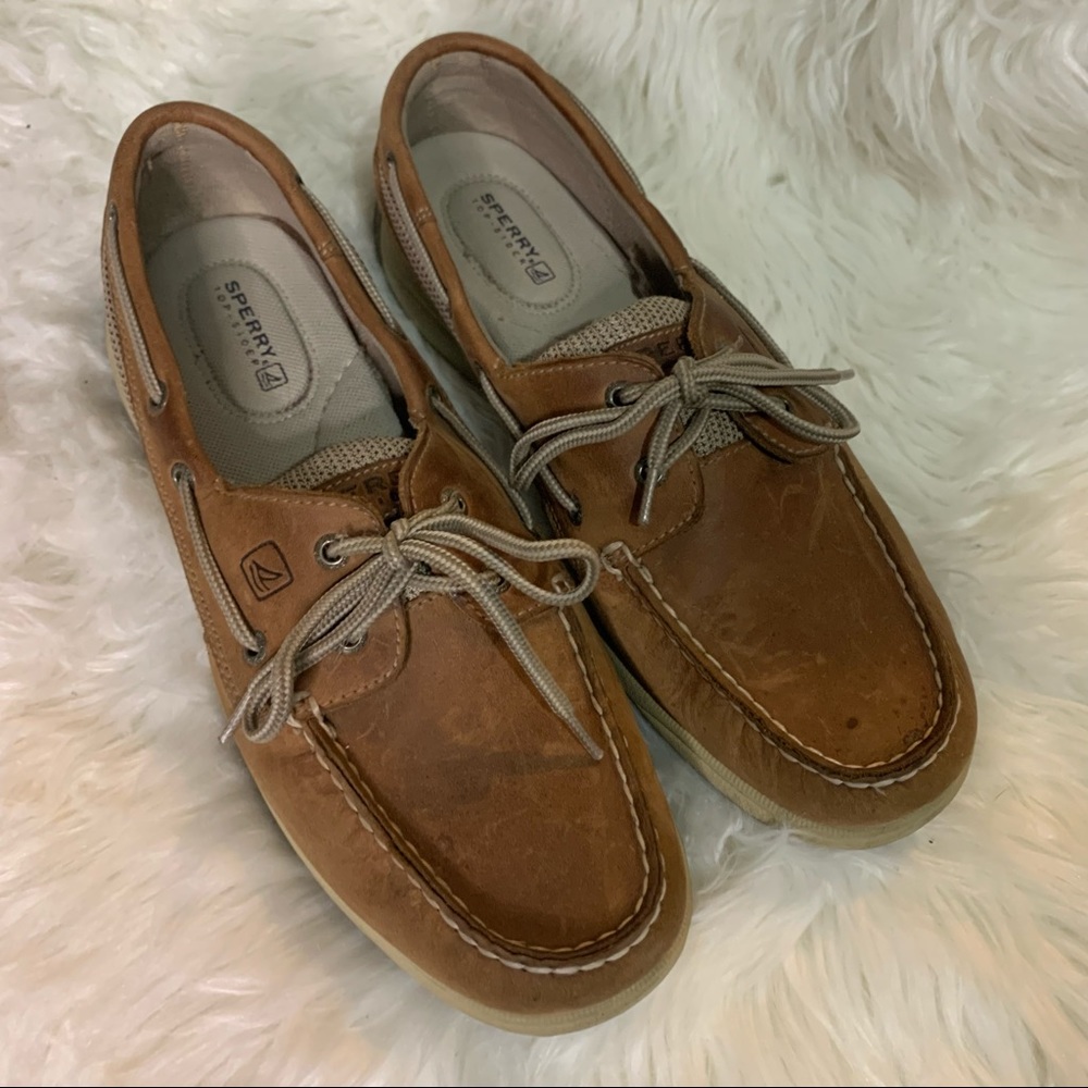 Sperry women’s boat shoes